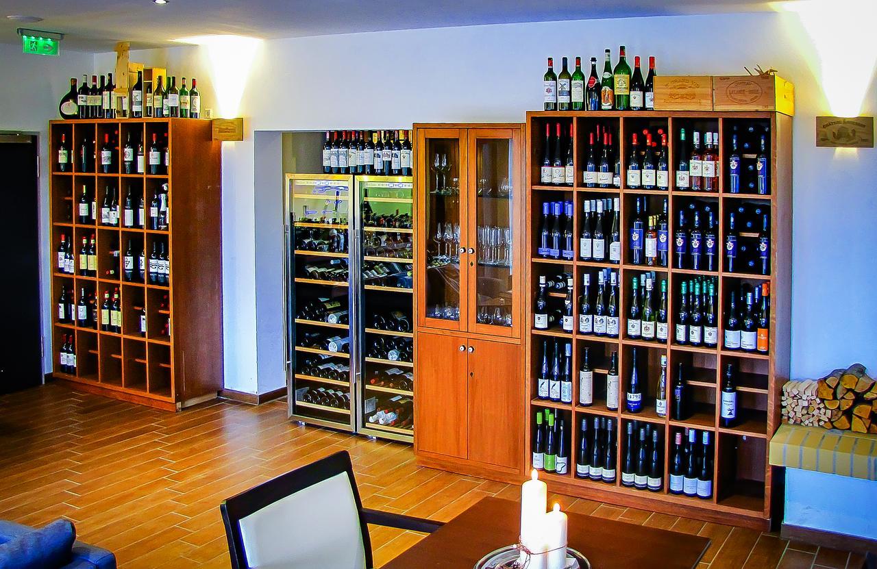Das Tann Rooms & Wine Thale Ngoại thất bức ảnh